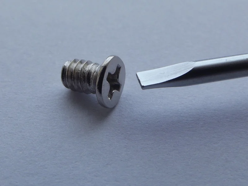 Les erreurs qui coûtent cher : mon expérience avec les faux hexasms